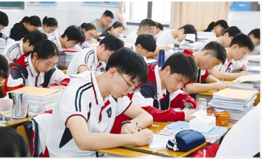 裕孝家庭博物馆牵手宜昌现代信息学校  打造首个家风家训教育基地