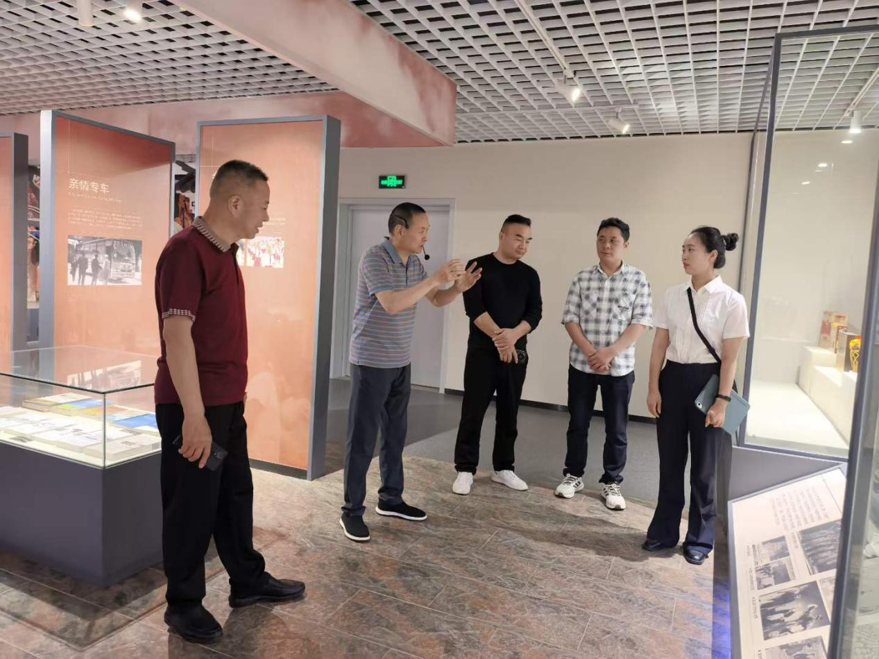 馆际牵手共促发展  宜昌市裕孝家庭博物馆赴大柴湖移民纪念馆交流学习